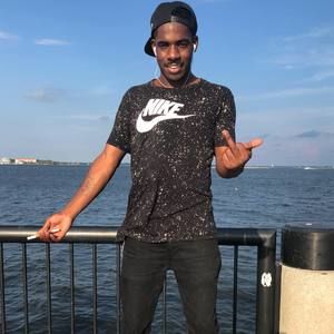 Meet your Posher, Devontea